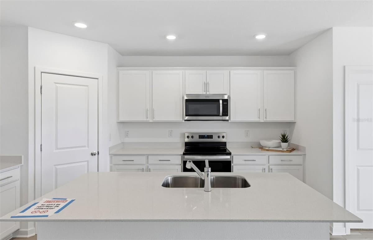12809 BLUE REFLECTION AVENUE — photo 4 of 21