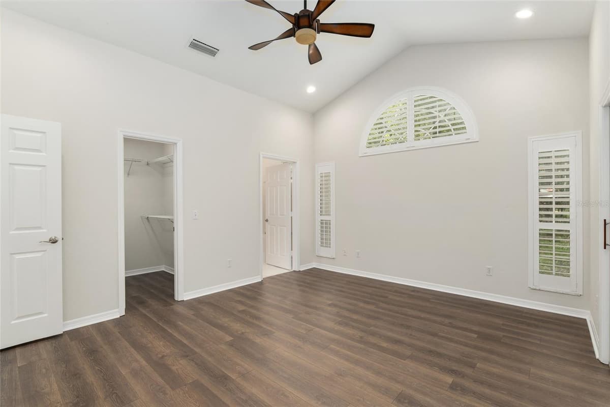 10021 42ND ROAD — photo 35 of 63