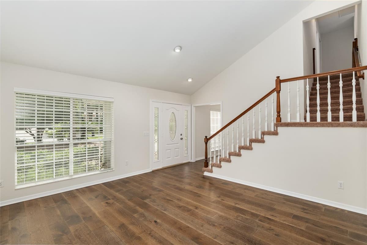 10021 42ND ROAD — photo 10 of 63