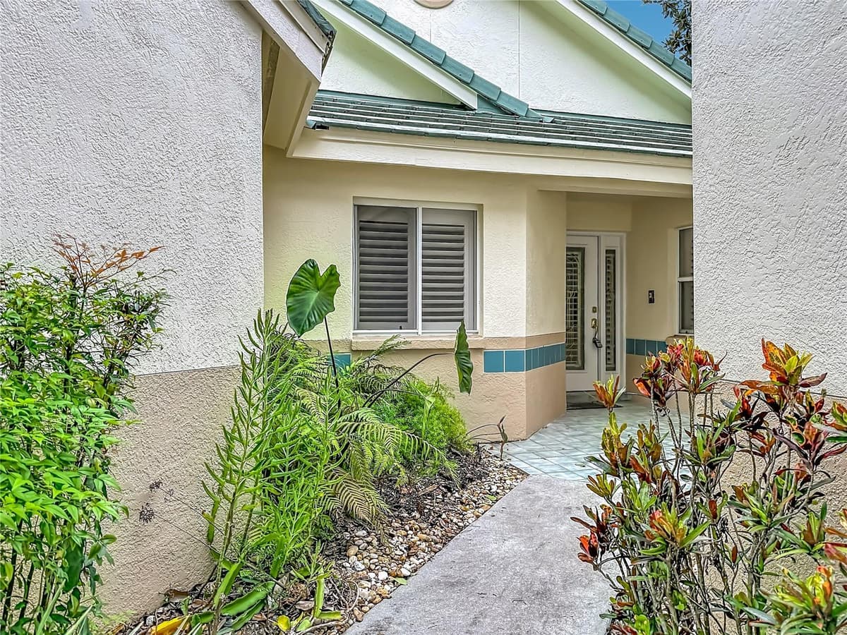 15886 SANCTUARY DRIVE — photo 4 of 64