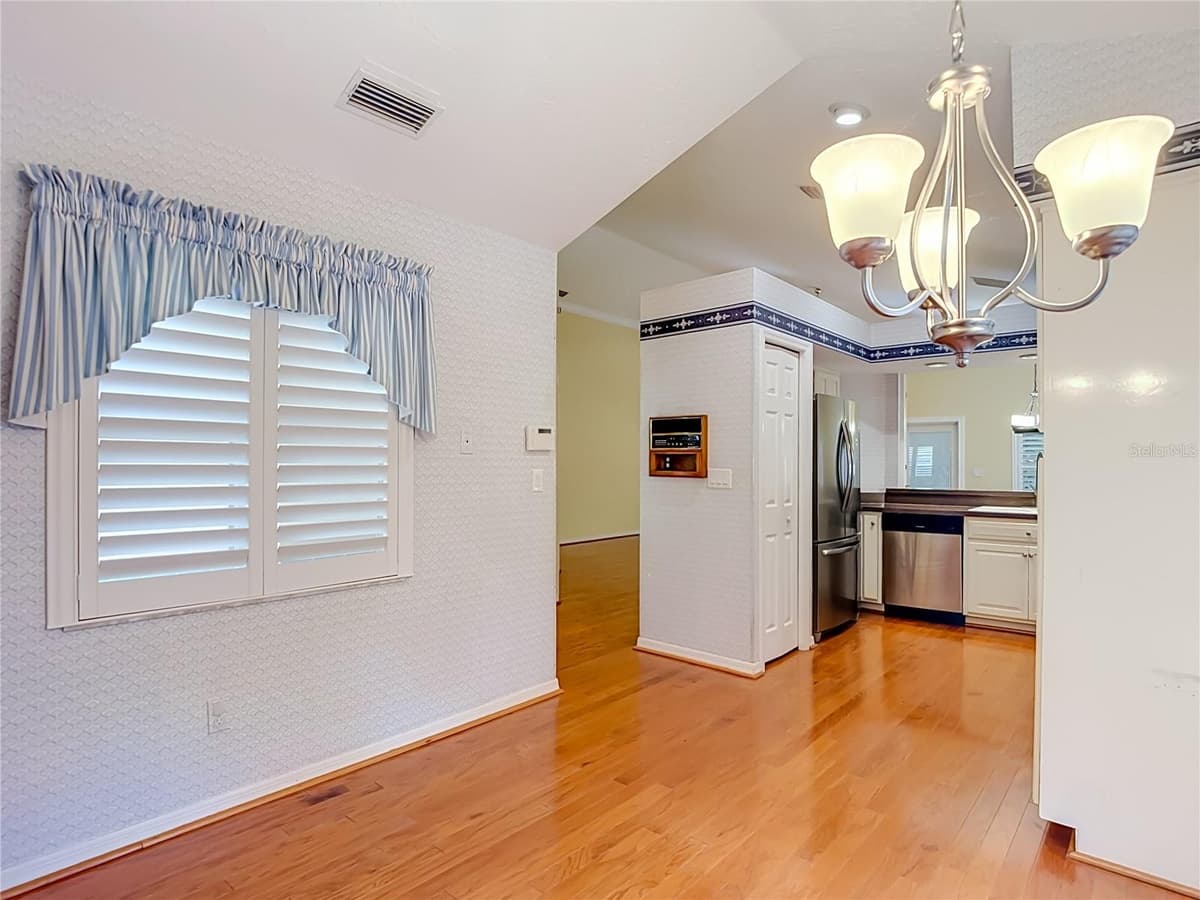 15886 SANCTUARY DRIVE — photo 10 of 64
