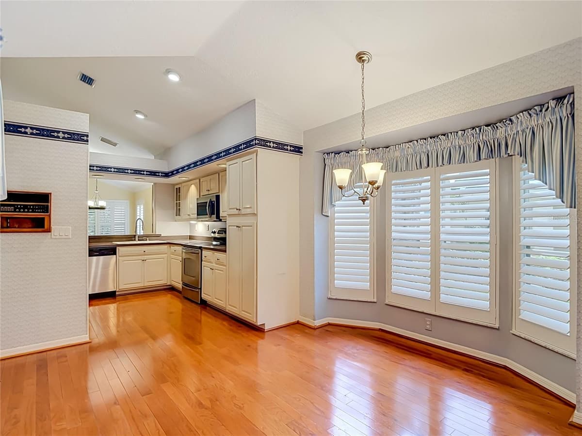 15886 SANCTUARY DRIVE — photo 11 of 64