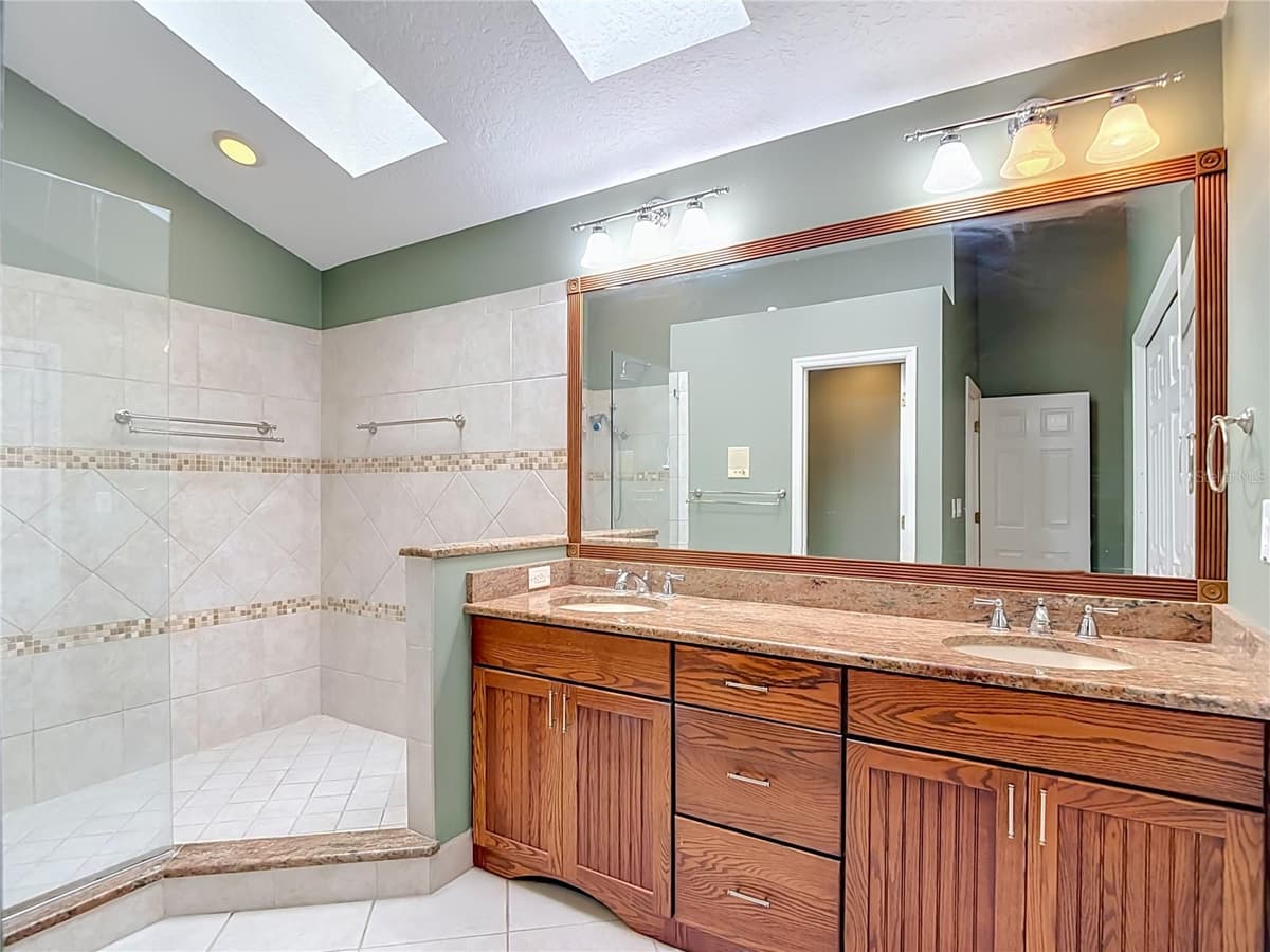 15886 SANCTUARY DRIVE — photo 39 of 64