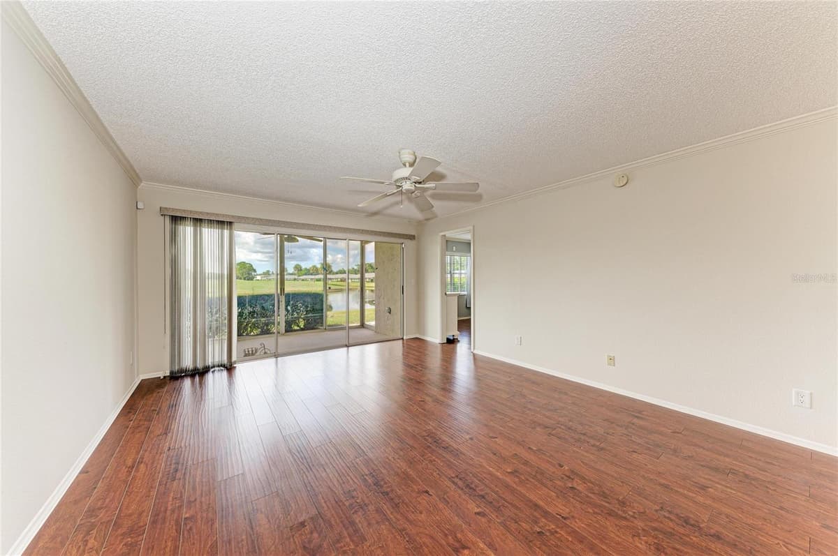 6999 COUNTRY CLUB DRIVE — photo 9 of 47