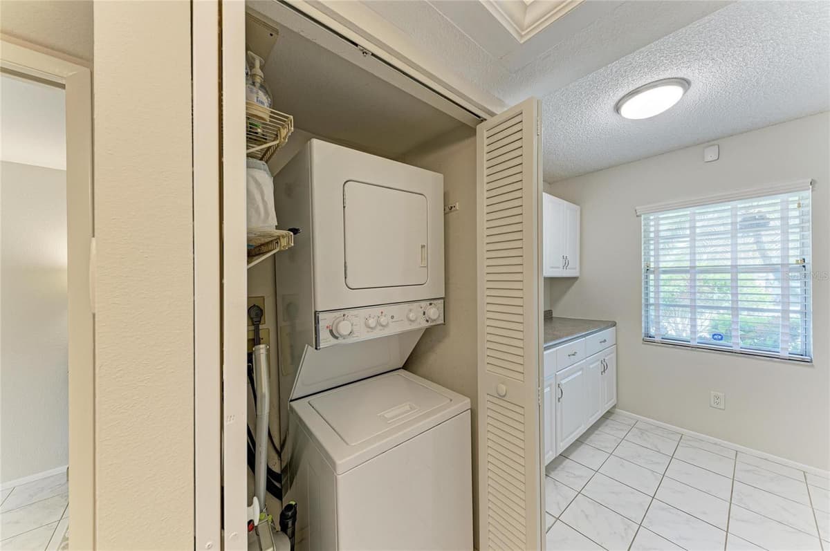 6999 COUNTRY CLUB DRIVE — photo 18 of 47