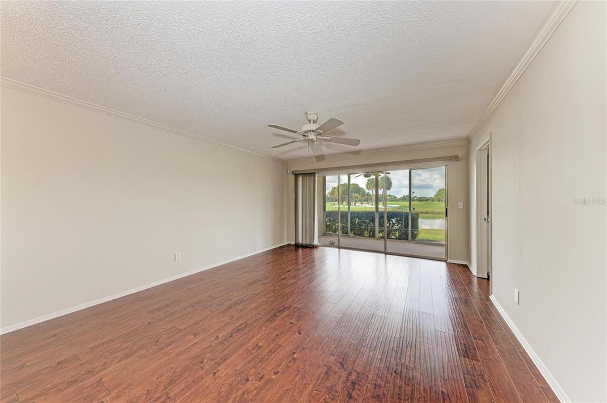 6999 COUNTRY CLUB DRIVE — photo 8 of 47