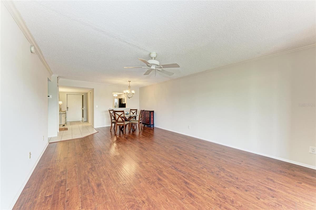 6999 COUNTRY CLUB DRIVE — photo 10 of 47