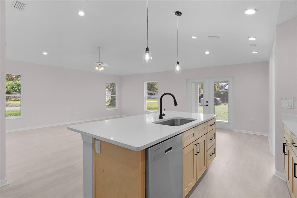768 POWELL STREET — photo 41 of 51