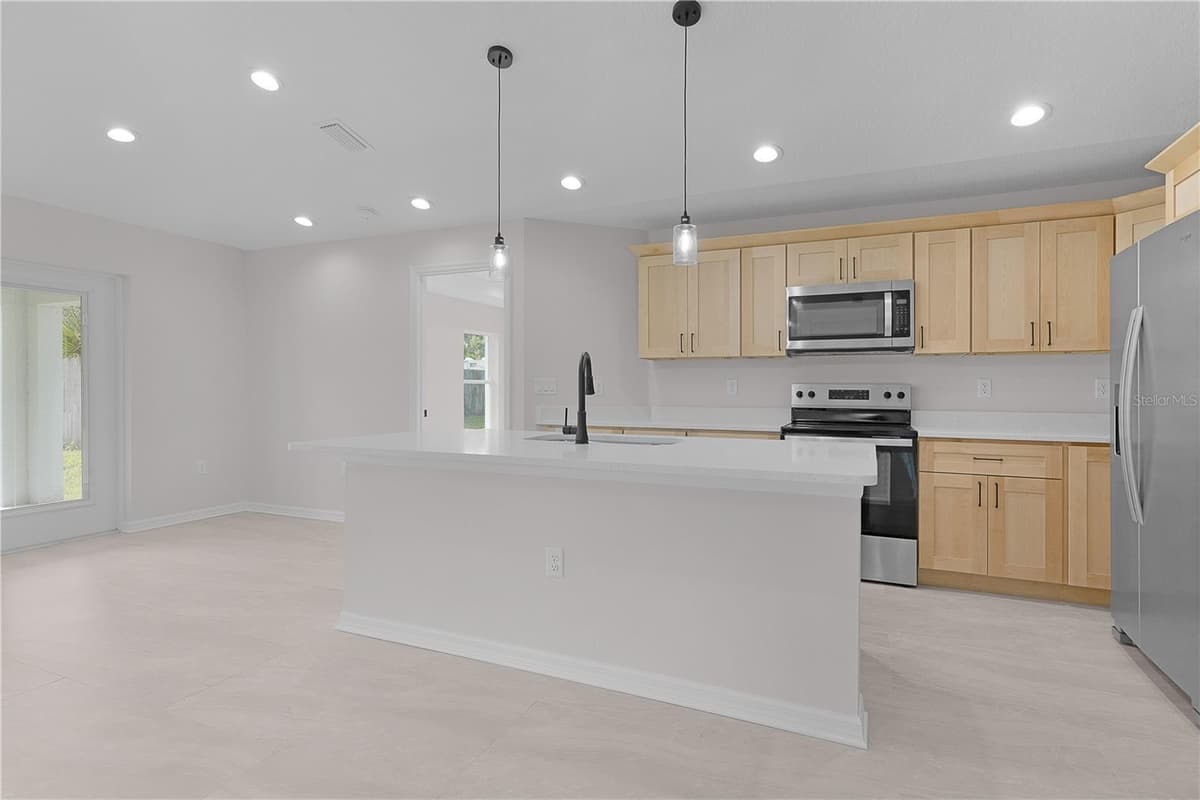 768 POWELL STREET — photo 40 of 51