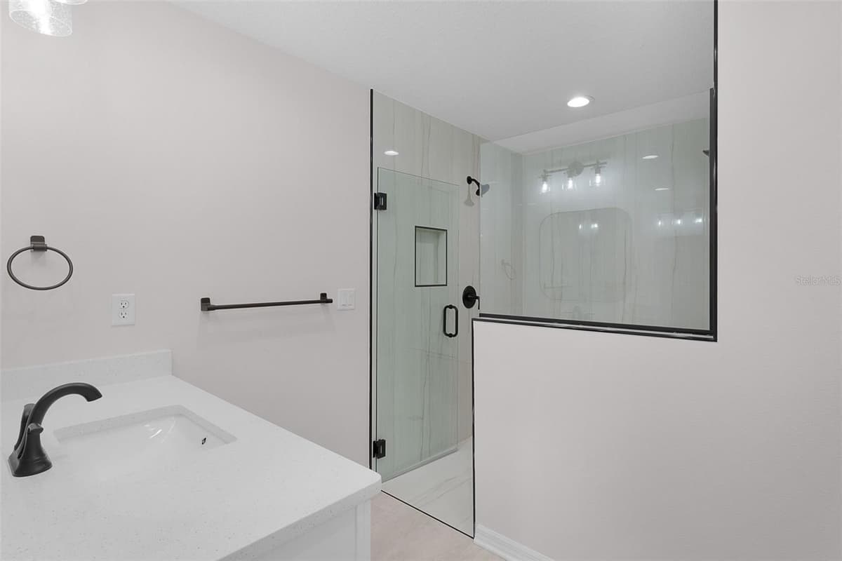 740 POWELL STREET — photo 36 of 51