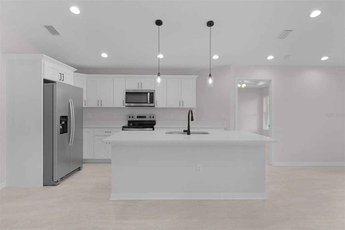 740 POWELL STREET — photo 46 of 51