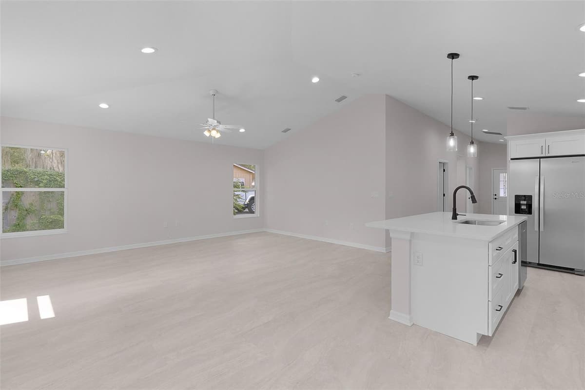 740 POWELL STREET — photo 43 of 51