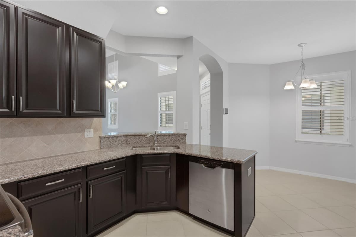 5166 BAY ISLE CIRCLE — photo 21 of 67