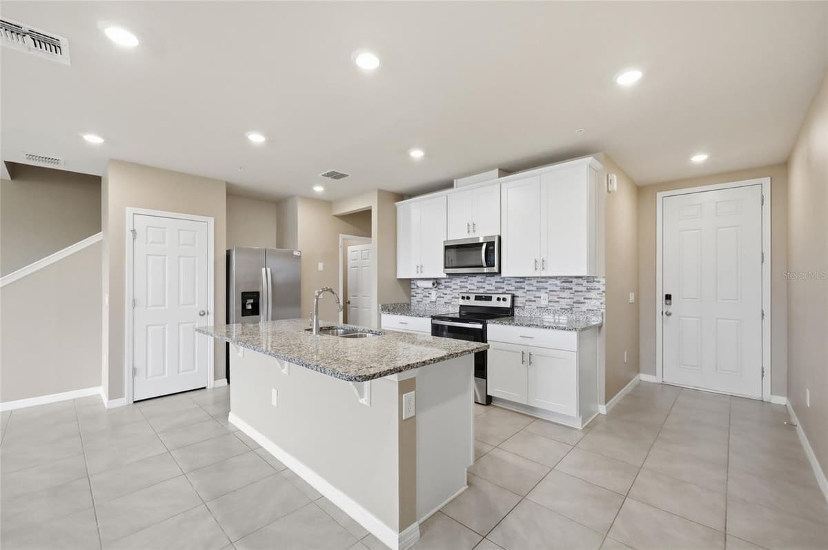 2518 SWEET VIBURNUM WAY — photo 6 of 35