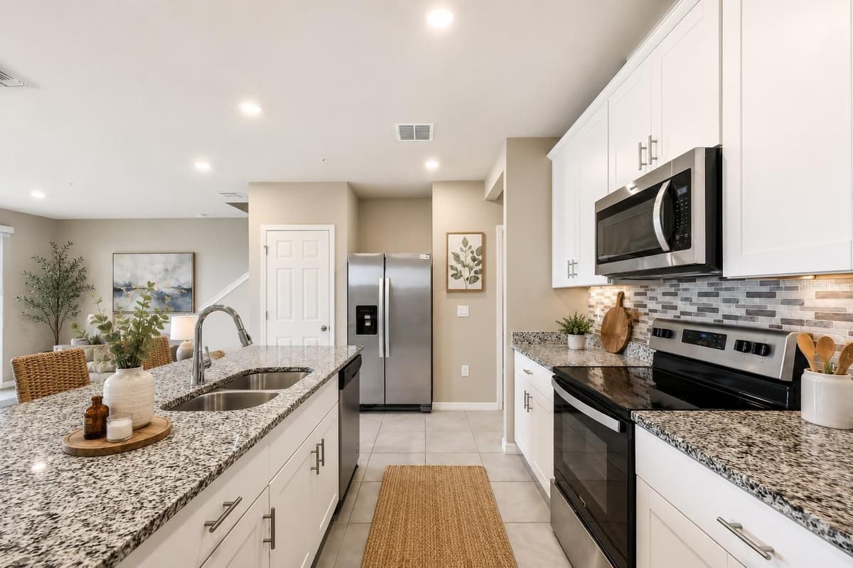2518 SWEET VIBURNUM WAY — photo 4 of 35