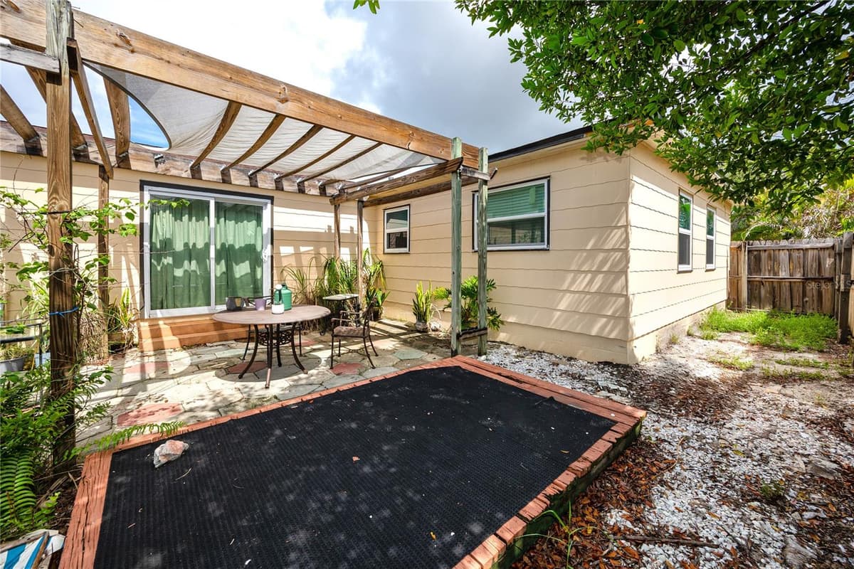 6210 4TH AVENUE — photo 37 of 44