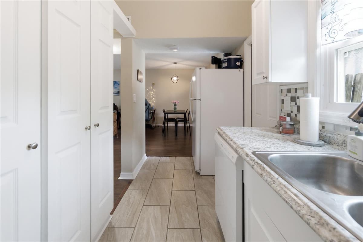 12414 TOUCHTON DRIVE — photo 6 of 26