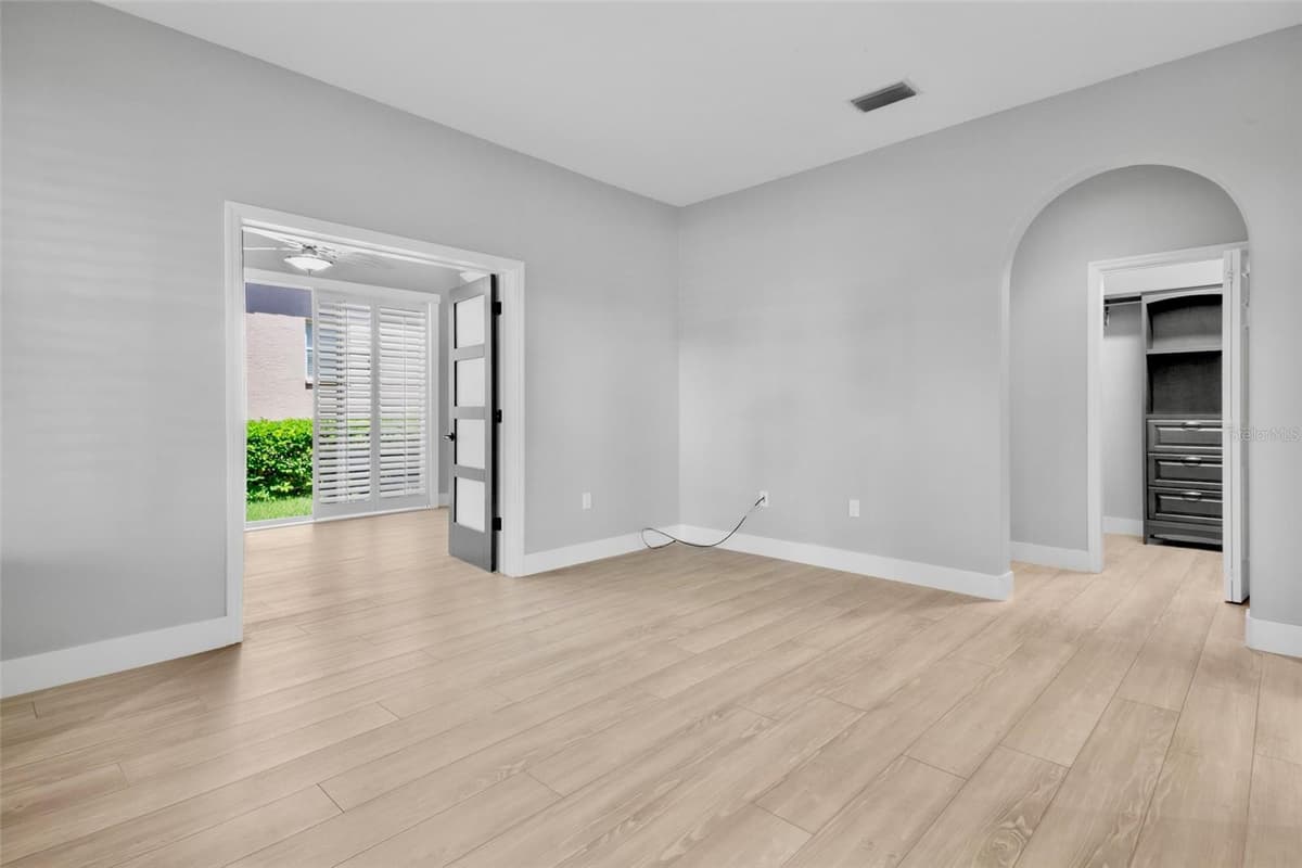 3761 AMAPOLA LANE — photo 15 of 33