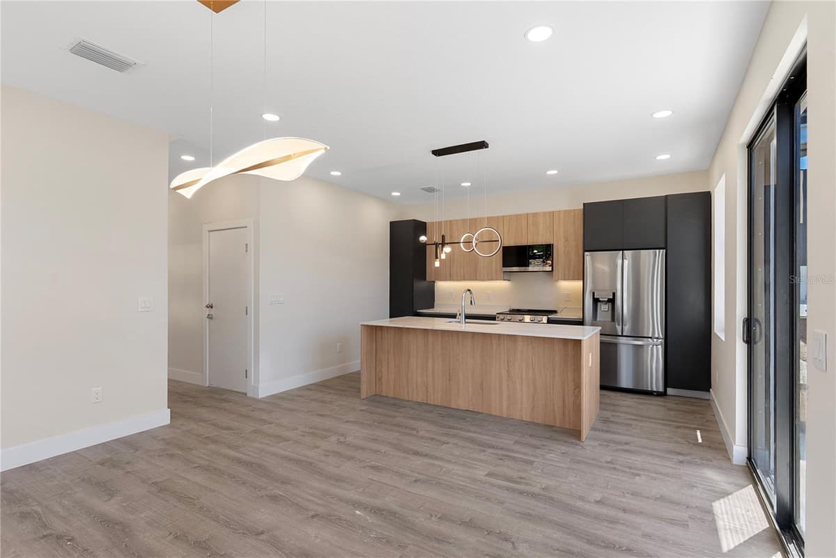 8456 MODANO PLACE — photo 5 of 32