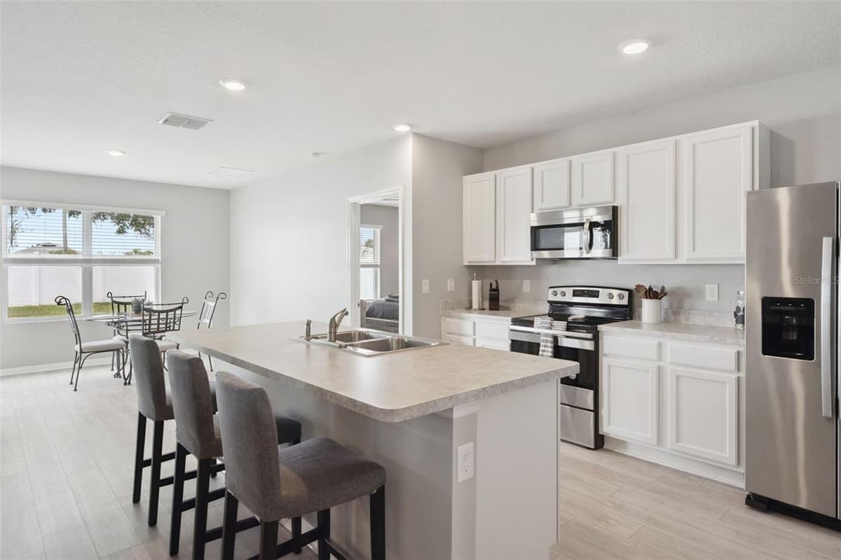 1869 SUNSET RIDGE DRIVE — photo 12 of 36
