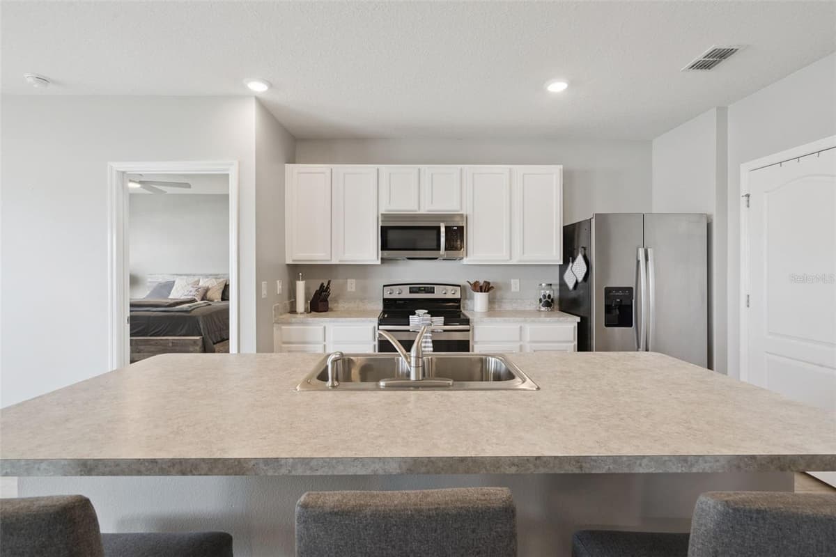 1869 SUNSET RIDGE DRIVE — photo 17 of 36