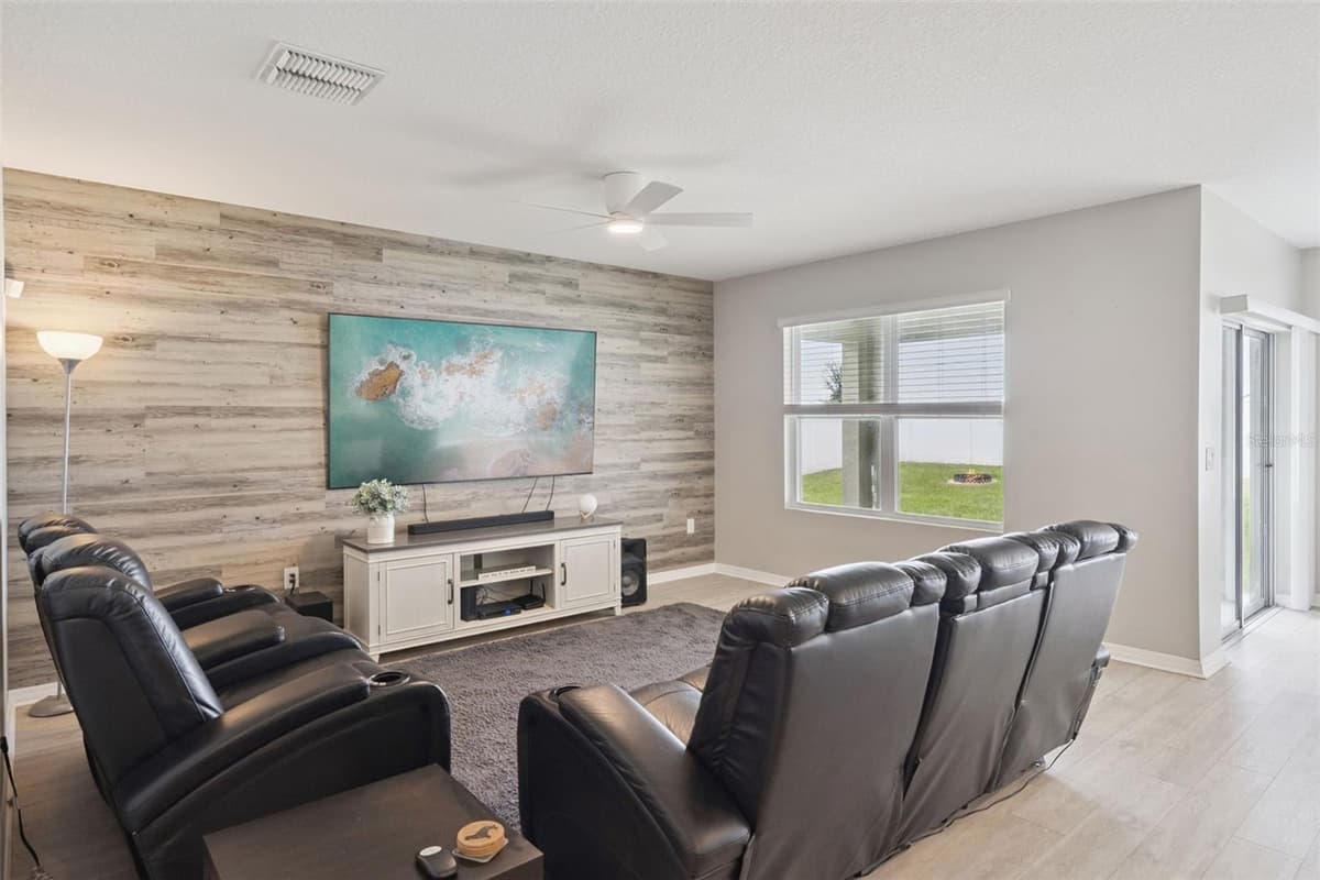 1869 SUNSET RIDGE DRIVE — photo 7 of 36