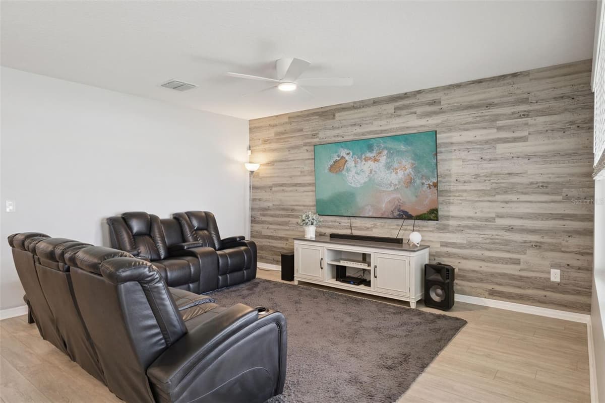 1869 SUNSET RIDGE DRIVE — photo 8 of 36
