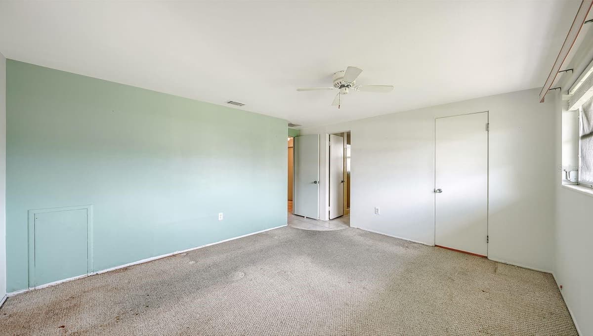1523 LAKESIDE DRIVE — photo 19 of 44
