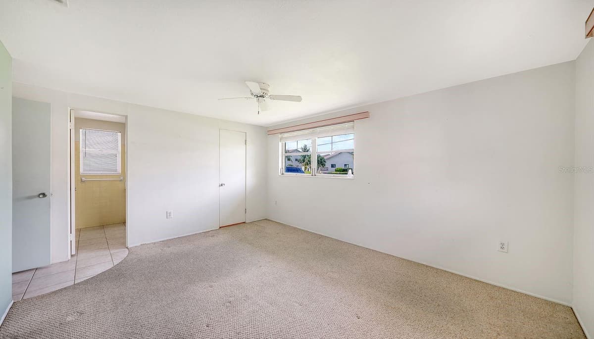 1523 LAKESIDE DRIVE — photo 18 of 44
