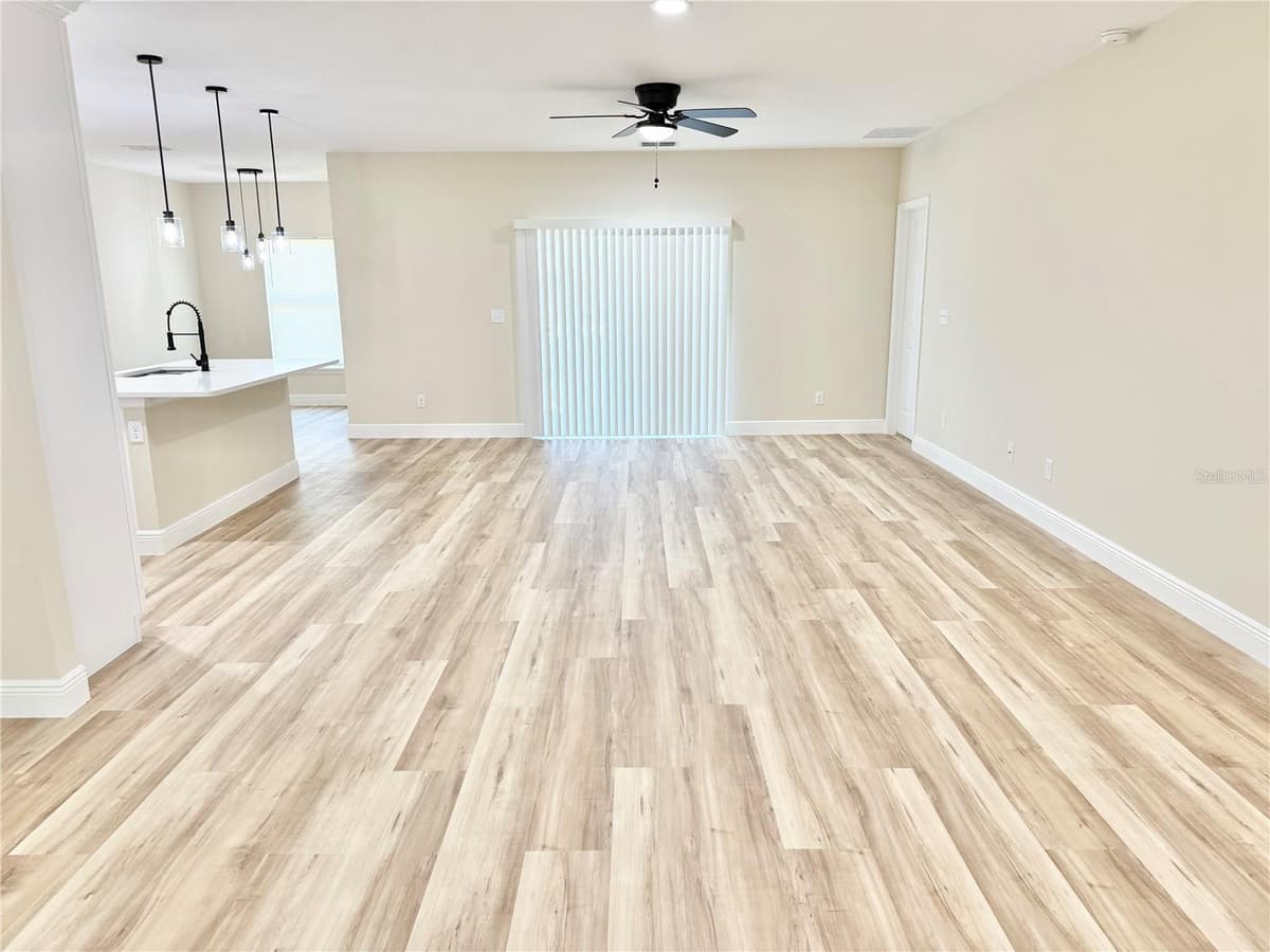 17229 42ND TERRACE — photo 7 of 44