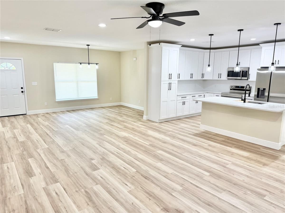 17229 42ND TERRACE — photo 9 of 44