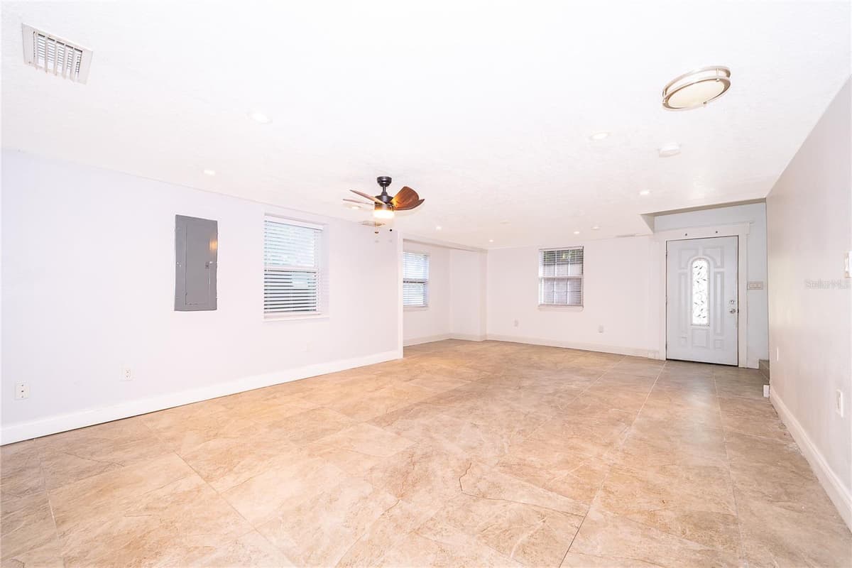 324 SEMINOLA BOULEVARD — photo 18 of 35