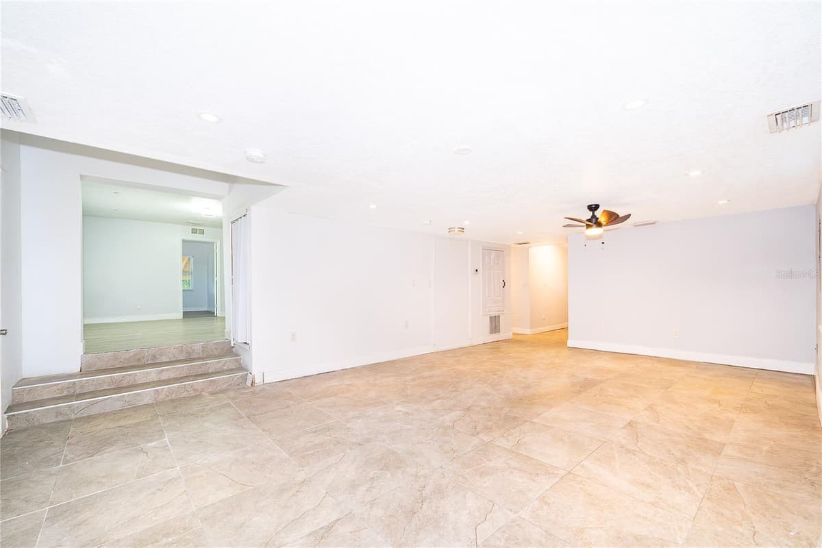324 SEMINOLA BOULEVARD — photo 17 of 35