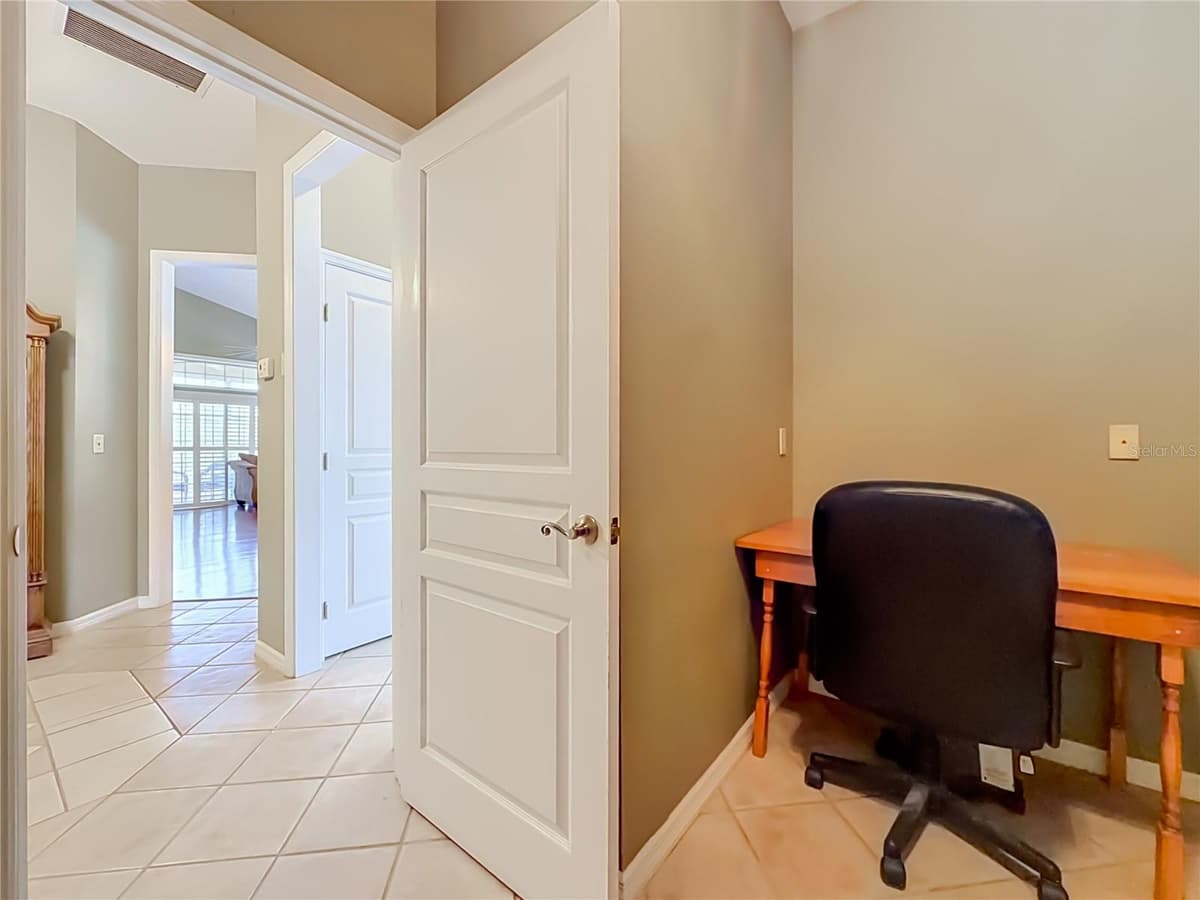 3008 41ST PLACE — photo 19 of 49