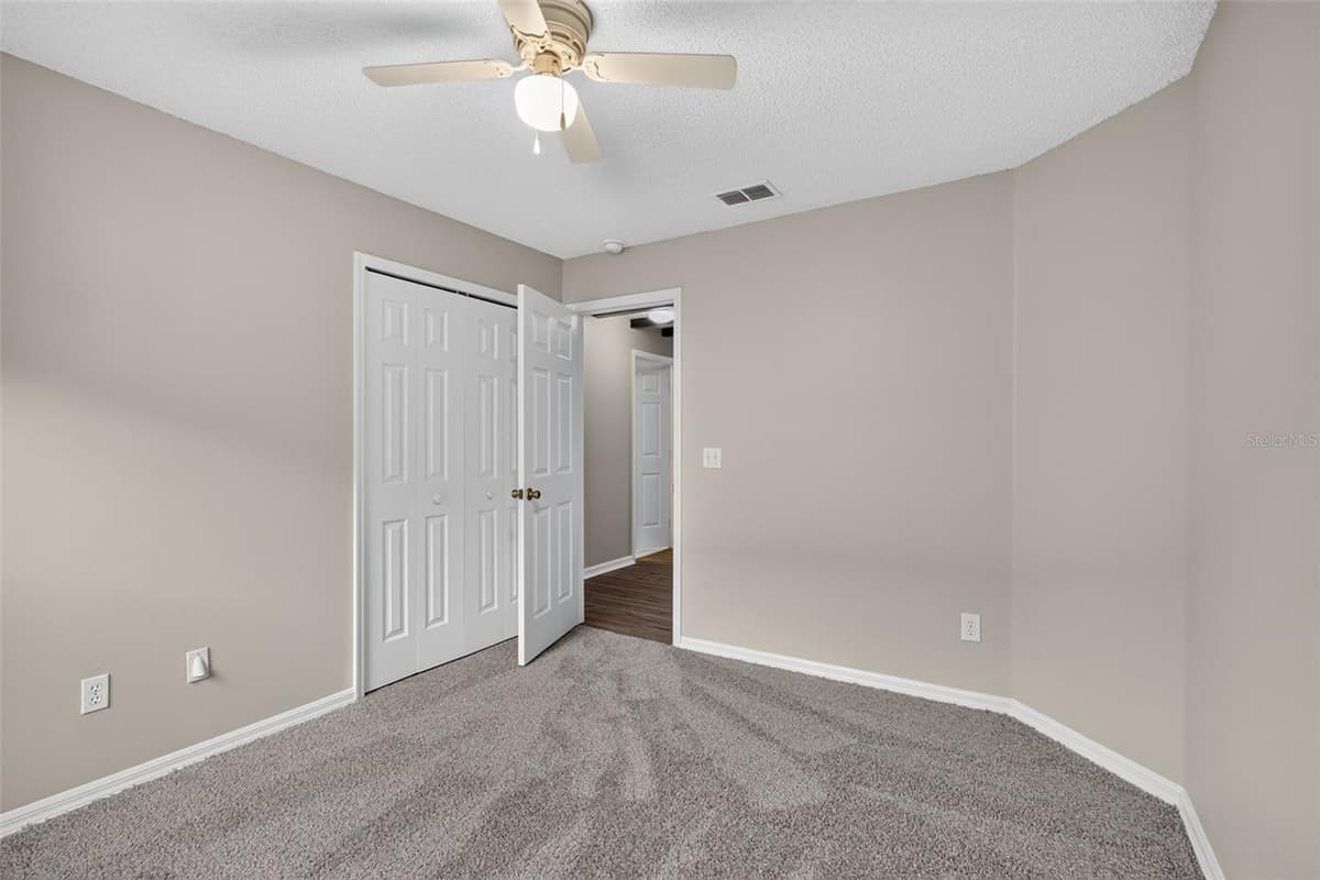 1157 BALLYSHANNON PARKWAY — photo 22 of 33