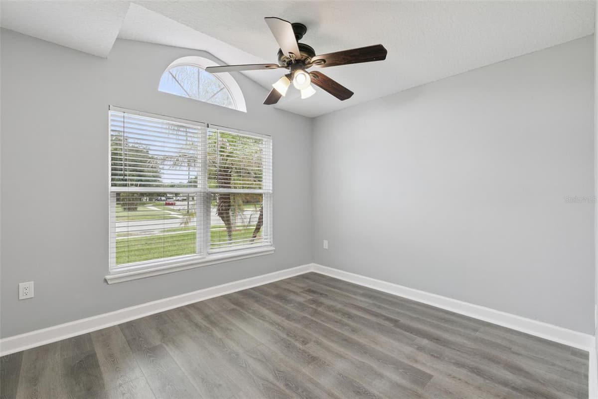 14426 LAKE PRICE DRIVE — photo 25 of 36