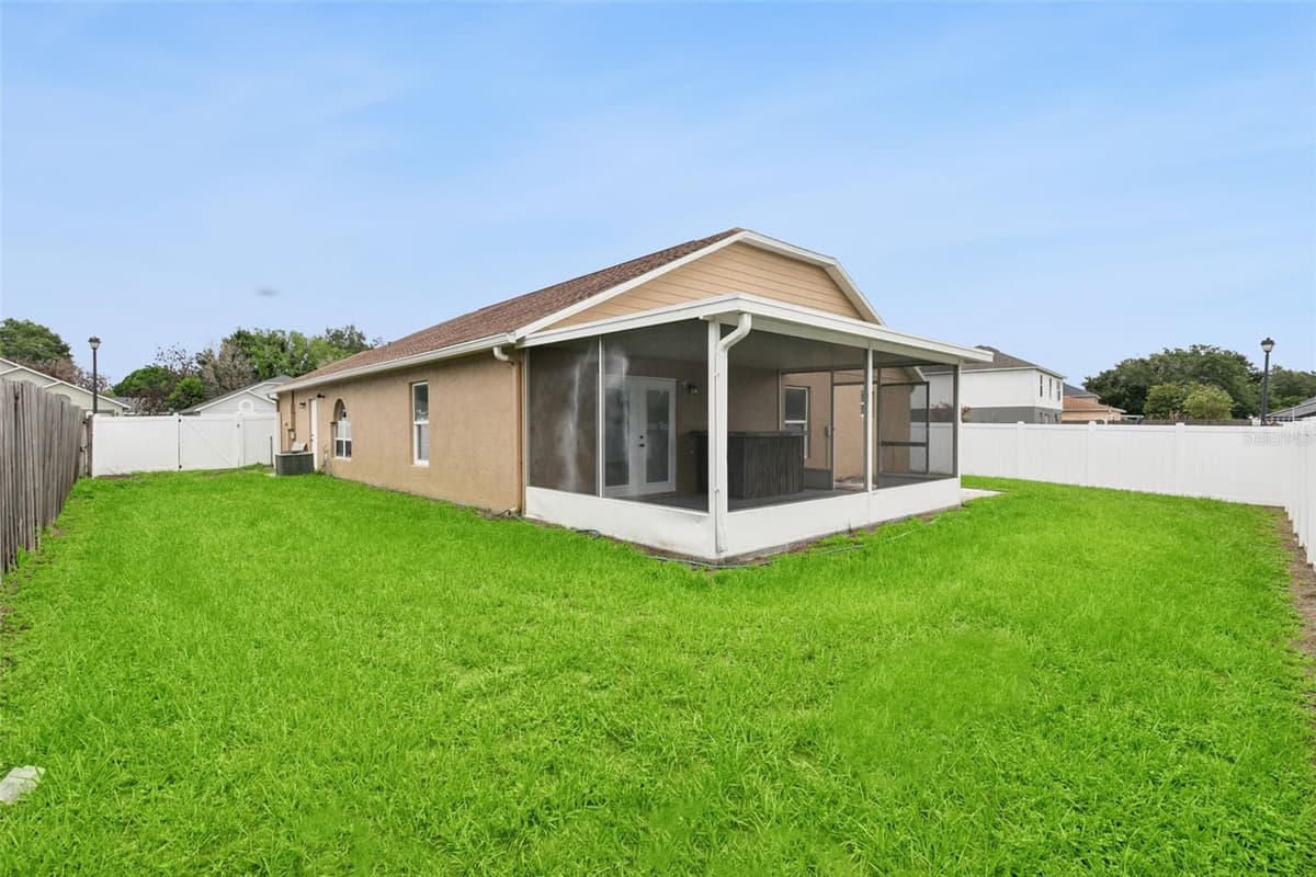 14426 LAKE PRICE DRIVE — photo 33 of 36