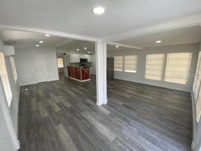 4851 GANDY BOULEVARD — photo 3 of 21