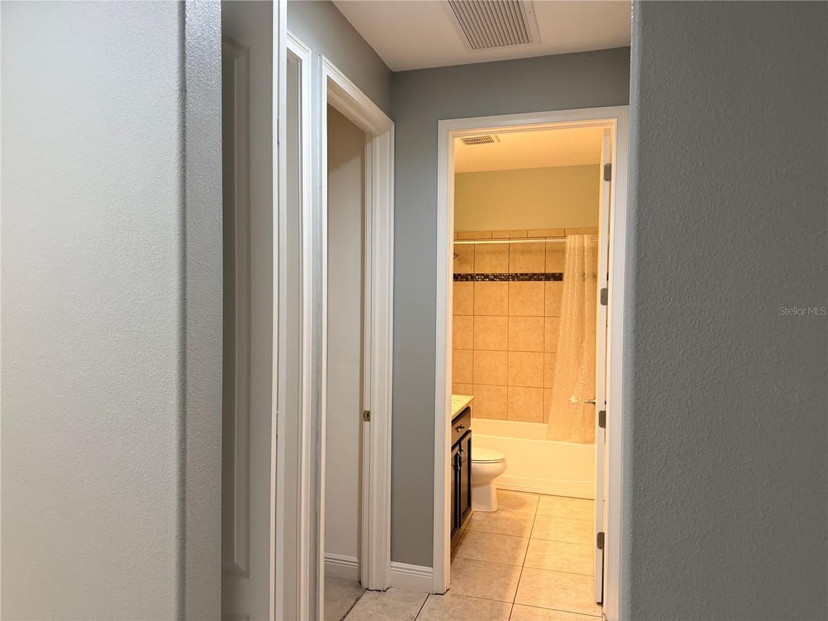 8429 AUBURN RISE COURT — photo 9 of 30