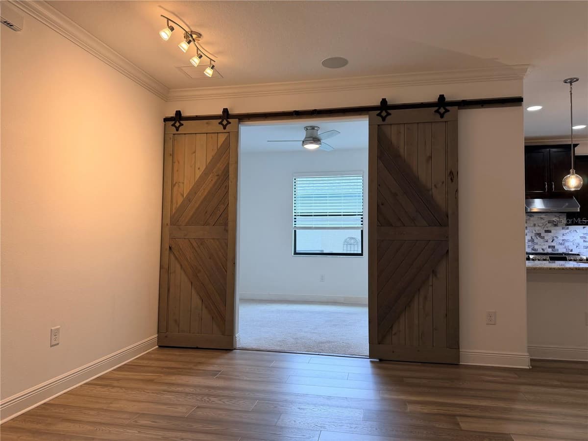8429 AUBURN RISE COURT — photo 12 of 30