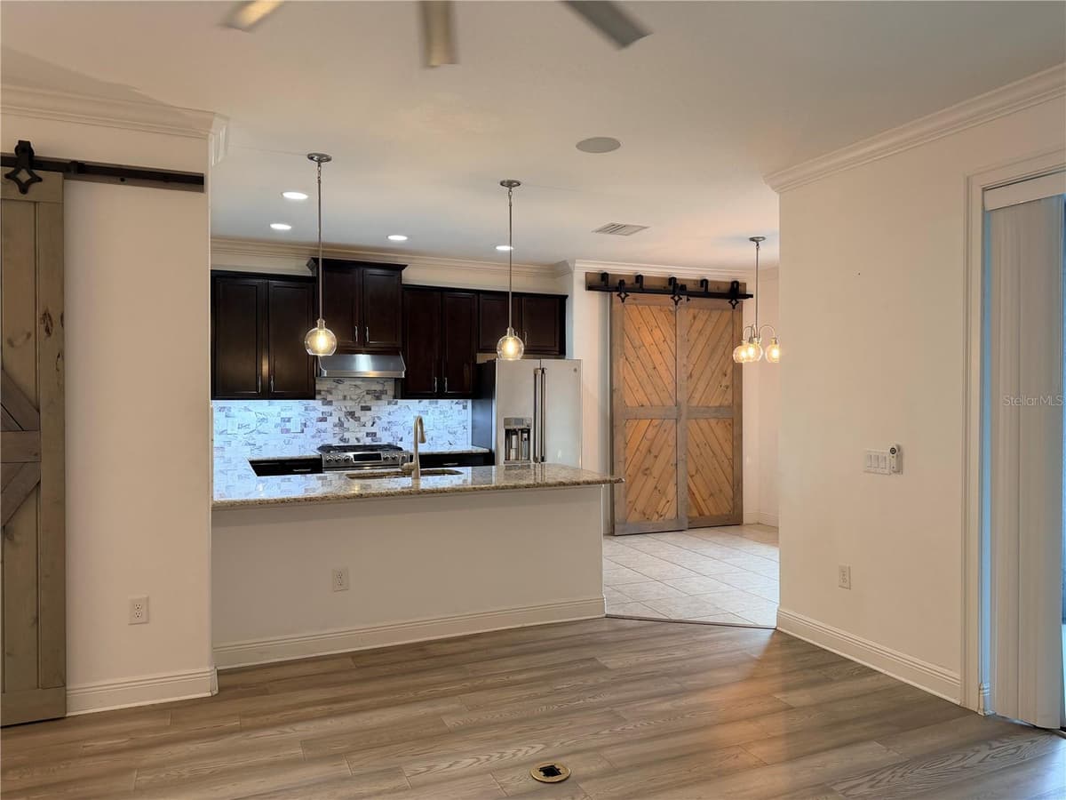 8429 AUBURN RISE COURT — photo 13 of 30