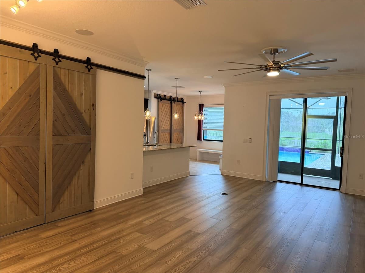 8429 AUBURN RISE COURT — photo 16 of 30