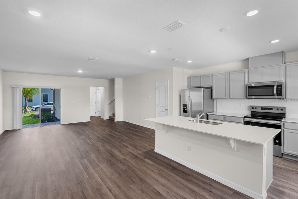 16515 BARBOURS CREEK WAY — photo 2 of 27