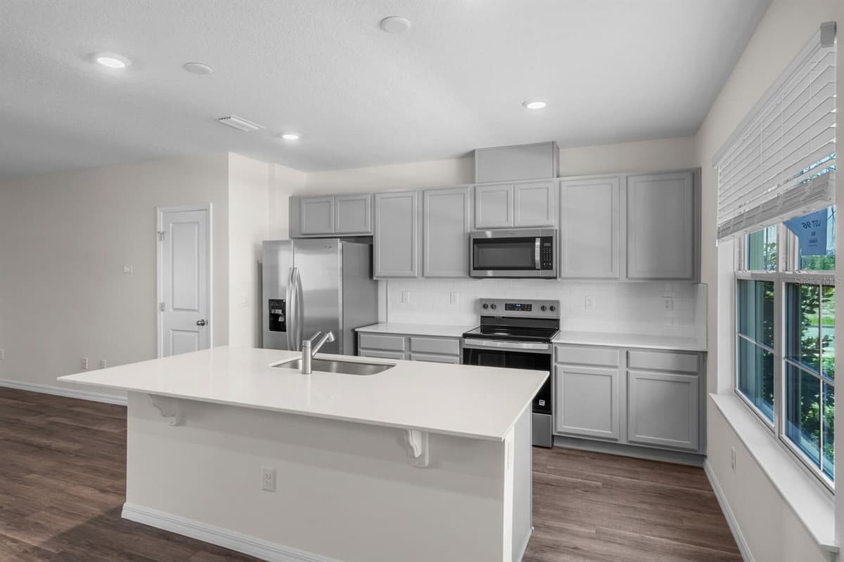 16515 BARBOURS CREEK WAY — photo 3 of 27