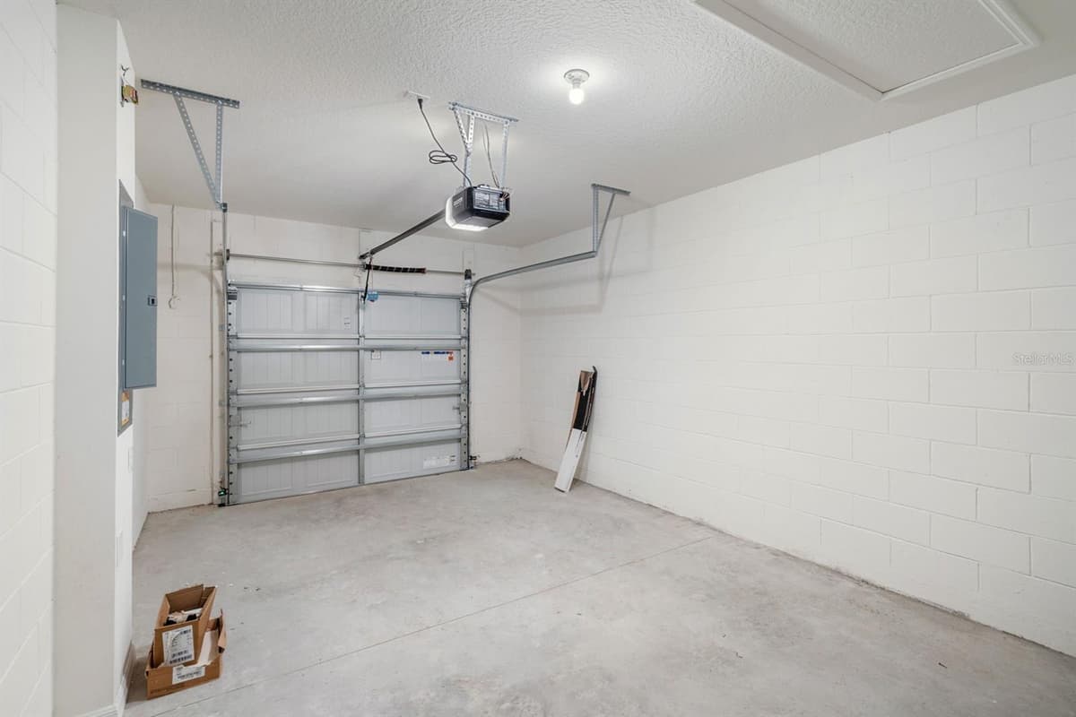 16515 BARBOURS CREEK WAY — photo 20 of 27