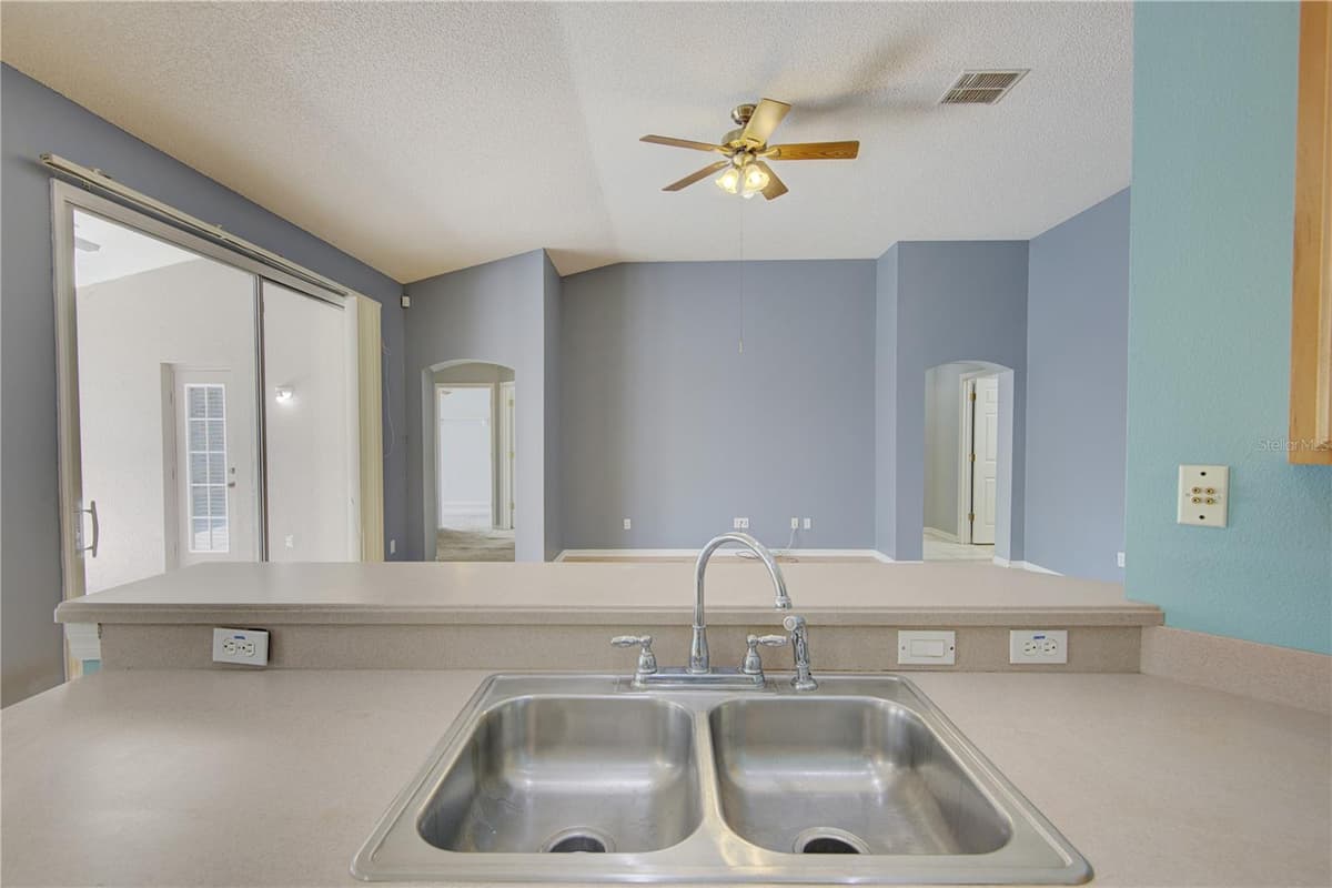 2688 SUGAR PINE RUN — photo 11 of 37