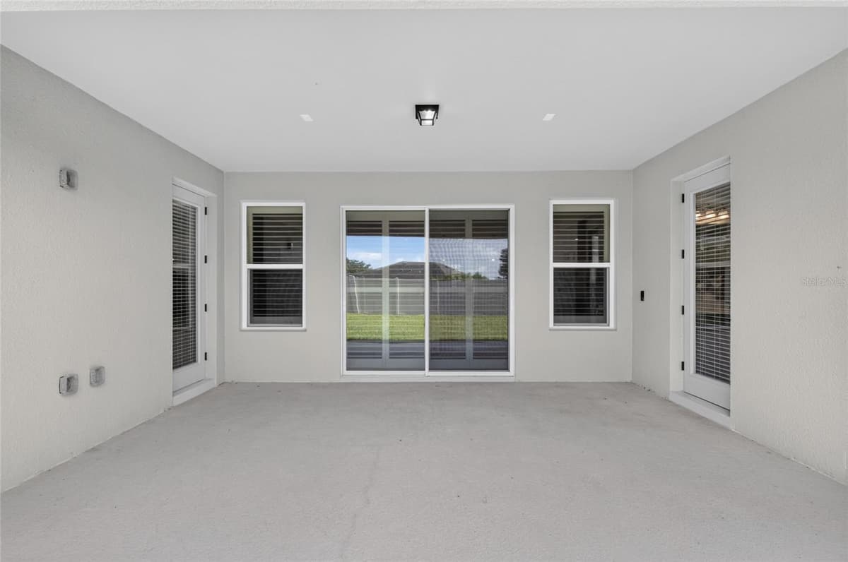 1325 BLARNEY STREET — photo 43 of 61