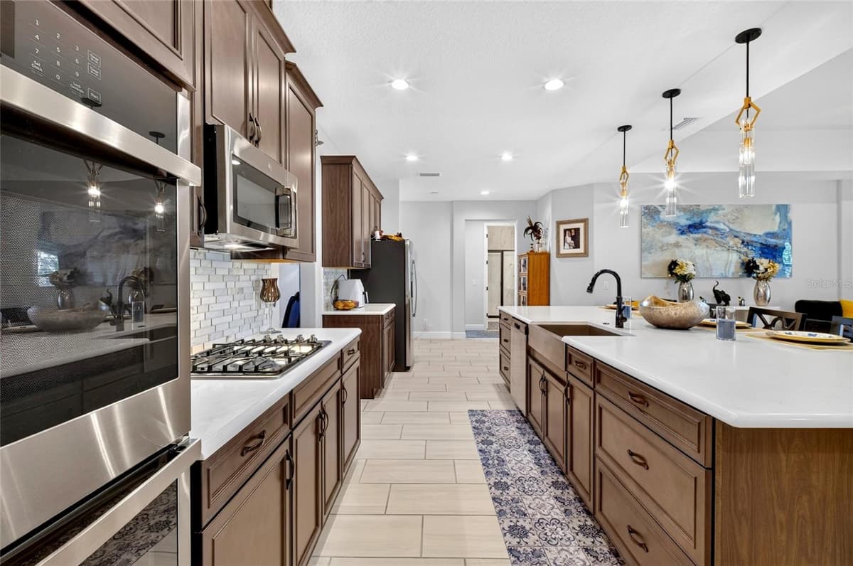 1325 BLARNEY STREET — photo 17 of 61