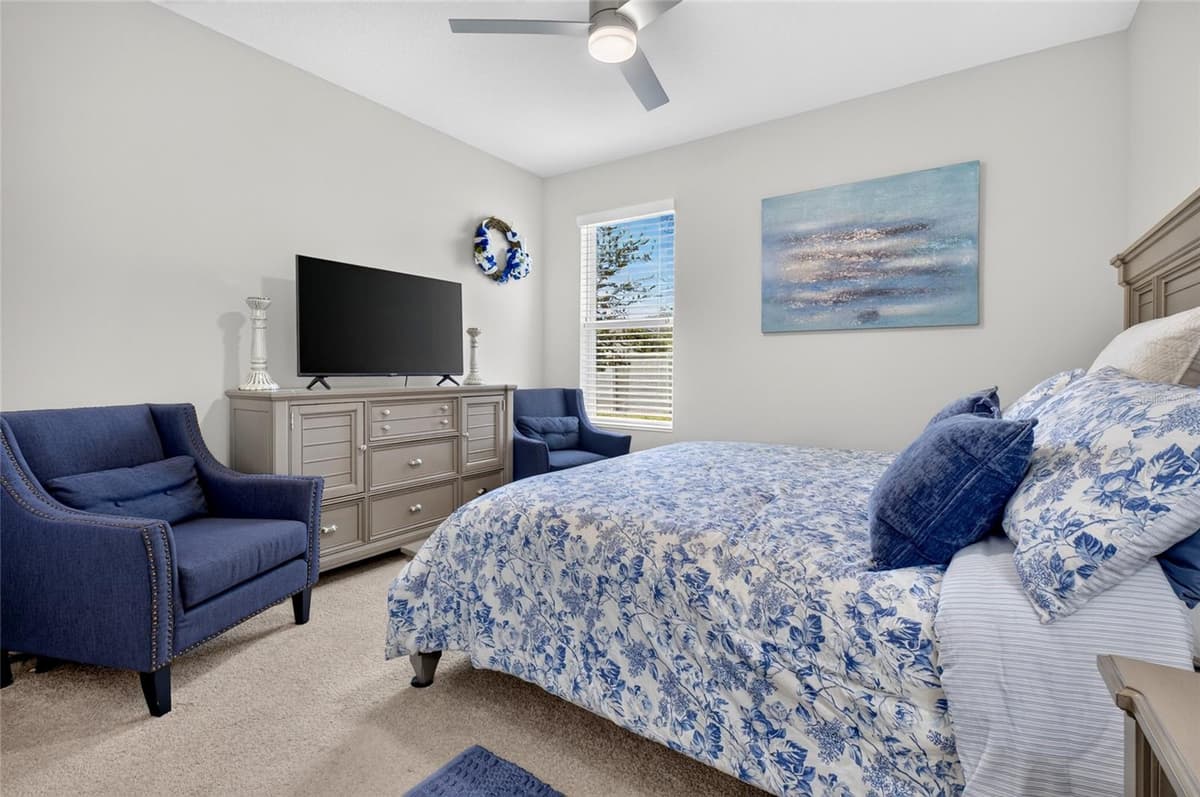 1325 BLARNEY STREET — photo 34 of 61