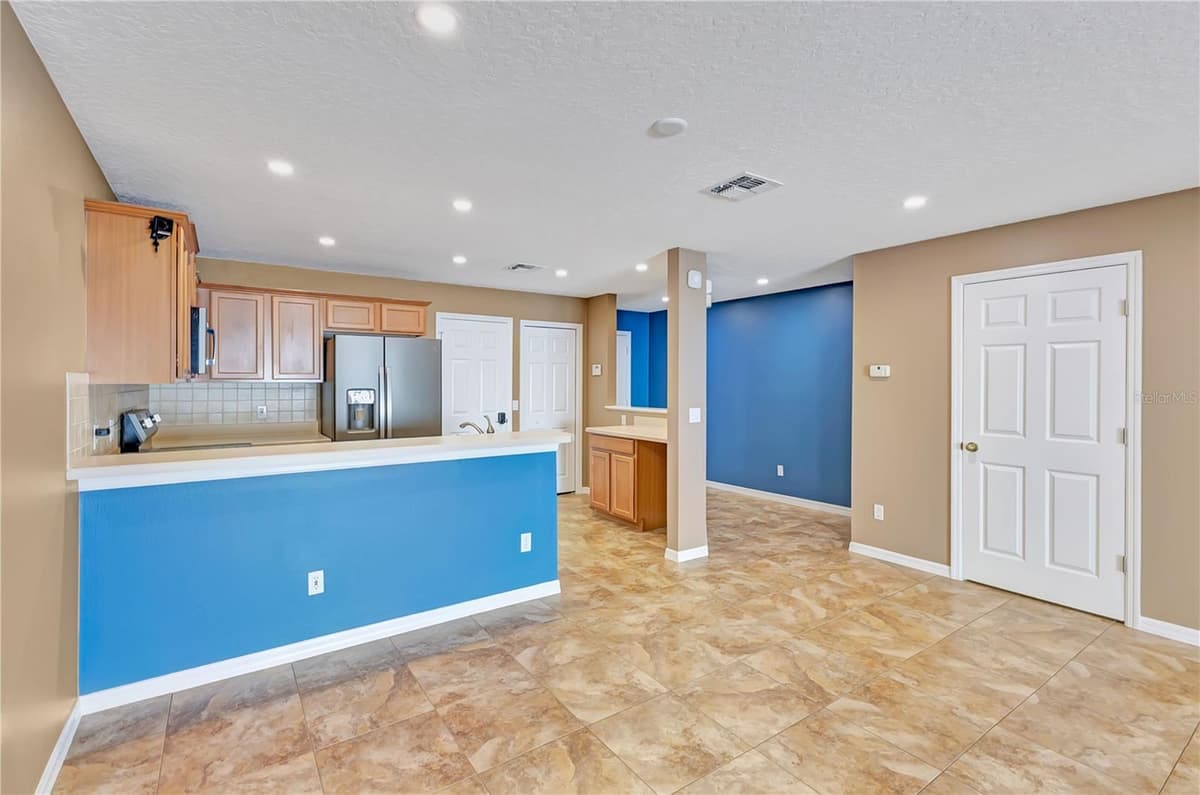 942 COQUINA ROCK STREET — photo 11 of 44